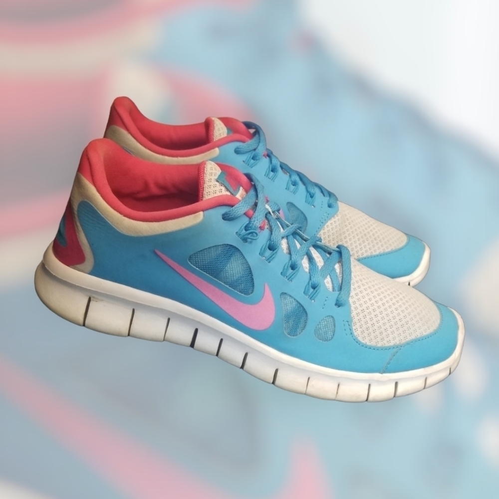 Nike Free 5 running sneakers pink and blue